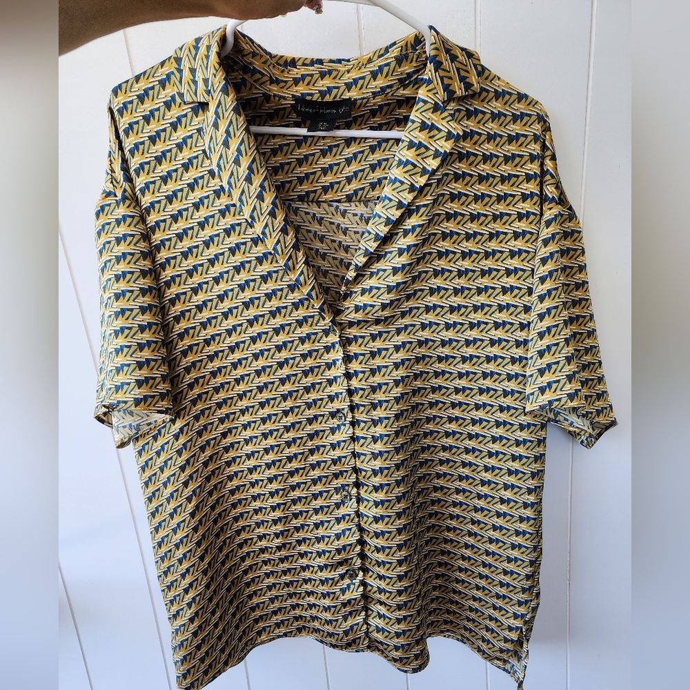 House Of Harlow Stylish Men's Patterned Tribal Shirt M